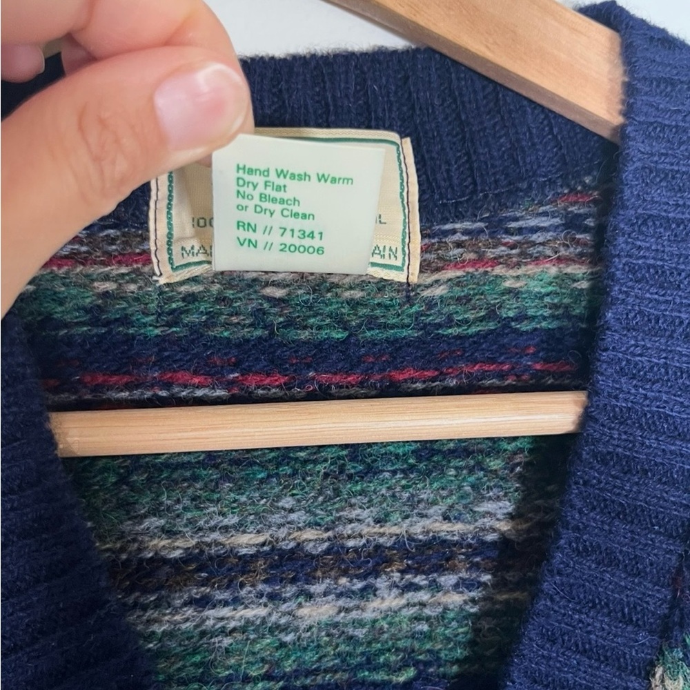 LL BEAN VINTAGE FAIR ISLE SHETLAND WOOL V-NECK SWEATER VEST SIZE M MADE IN UK - Picture 4 of 5